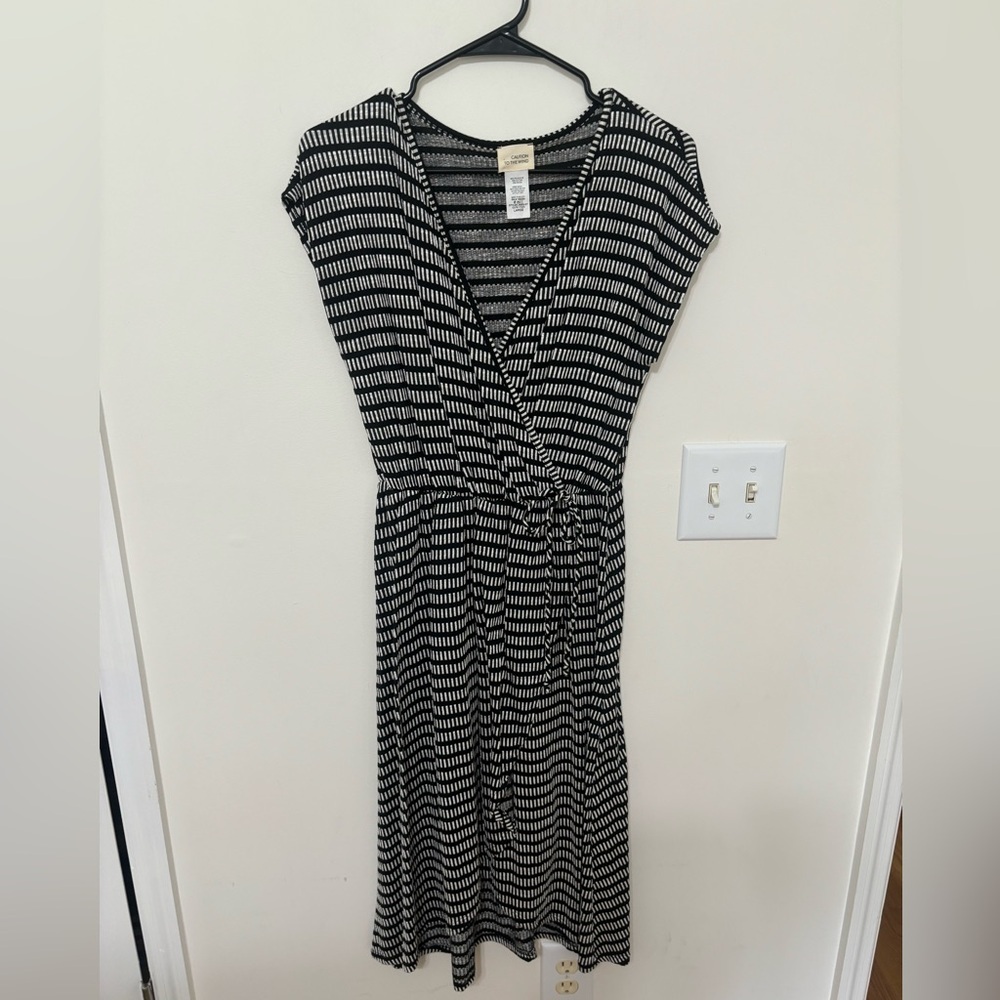 Caution To‎ The Wind Black and White Casual Midi Sundress